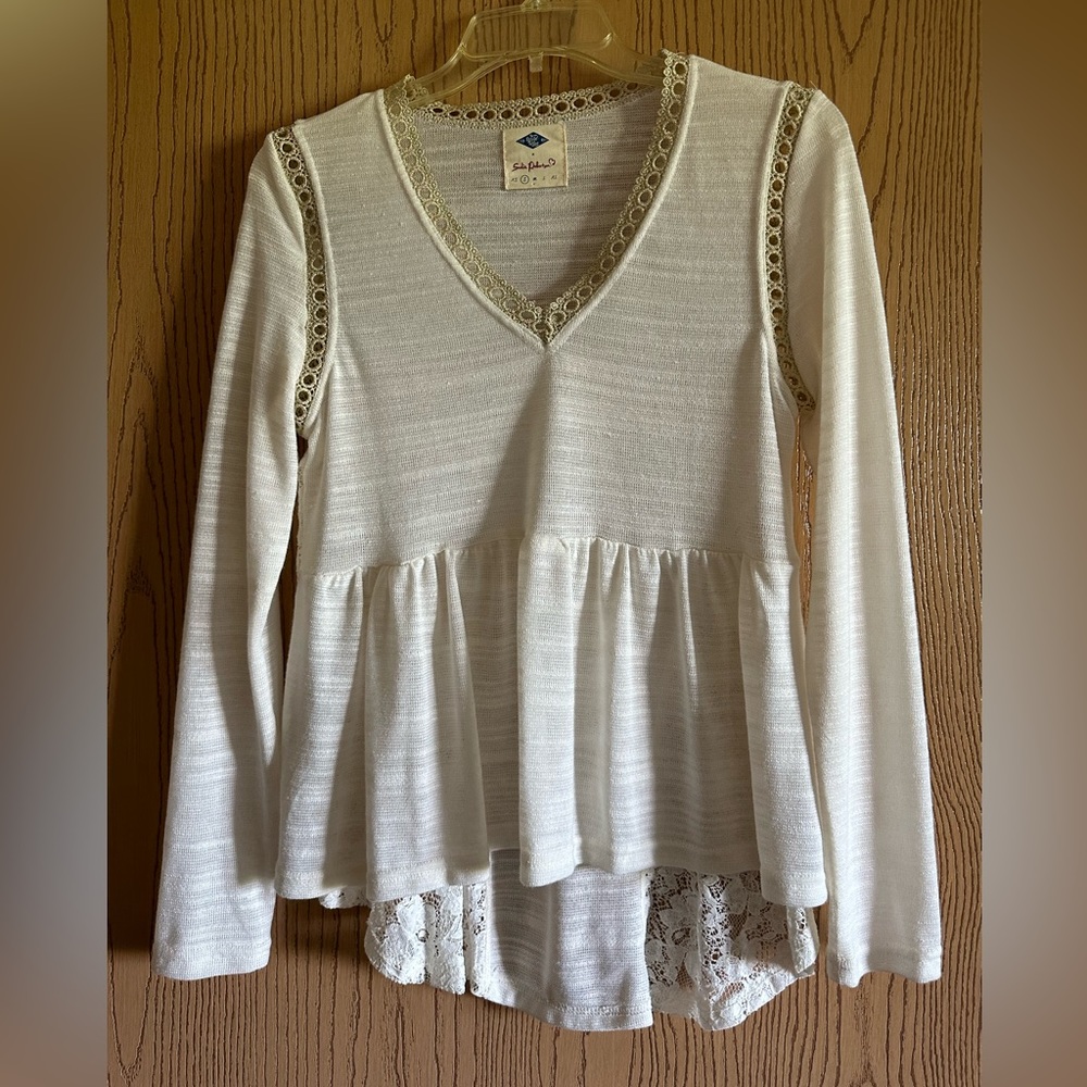 Off white long sleeve top
